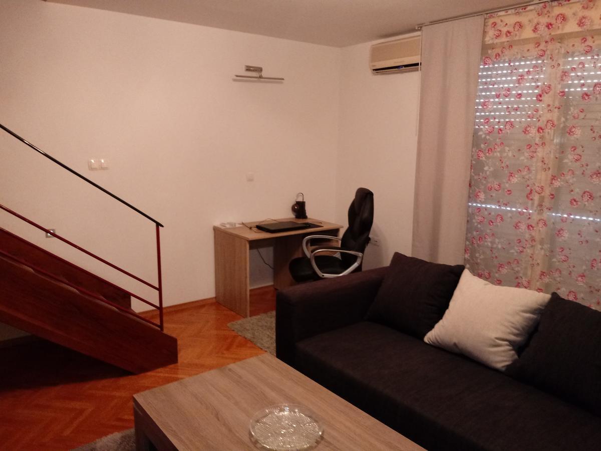 Apartment In Centre For 7 Сплит Экстерьер фото